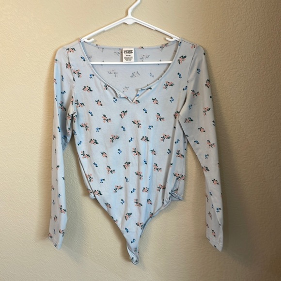 Victoria’s Secret PINK Baby Blue Floral Bodysuit - Size M - Picture 1 of 5